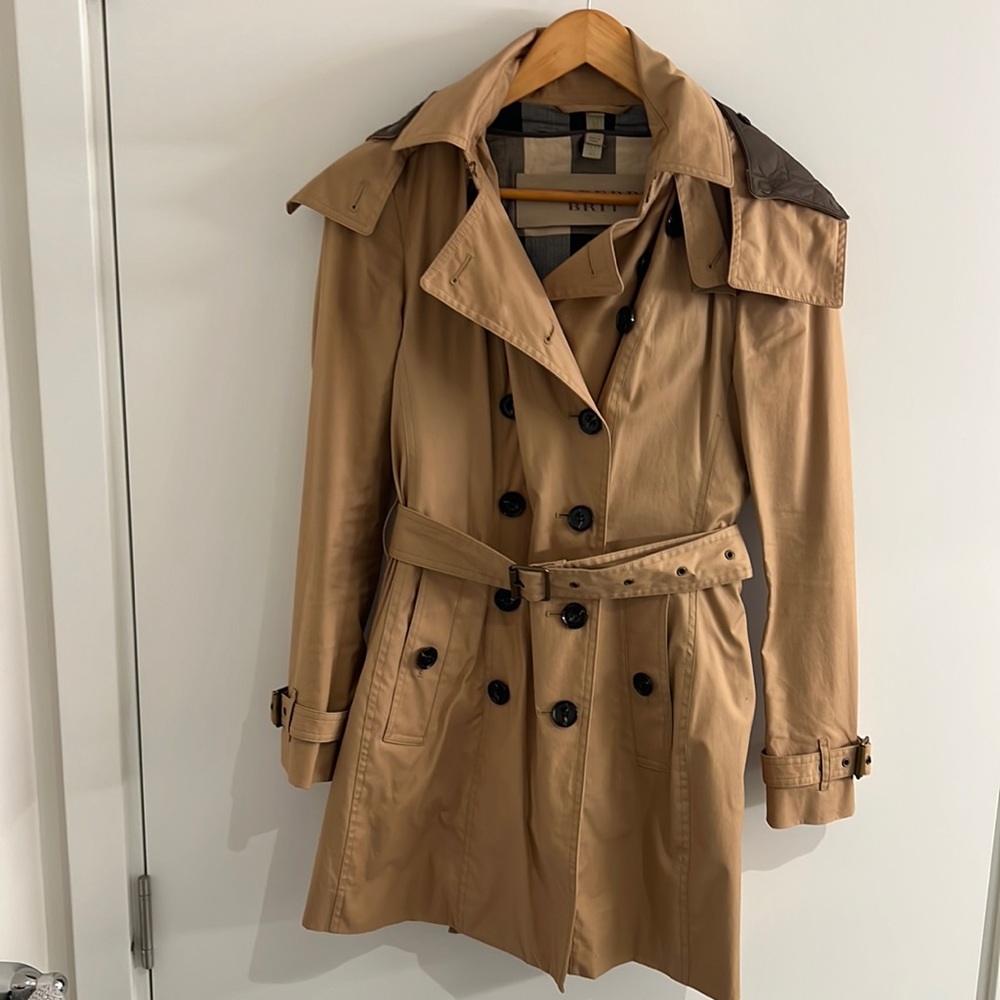 Burberry trench coat with detachable hood and removable liner